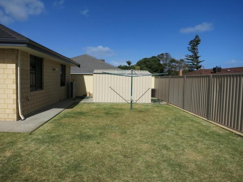 3 Velaluka Drive, Munster WA 6166