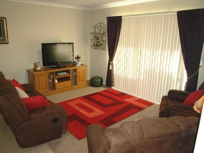 4 KIMBERLEY DR, Secret Harbour WA 6173