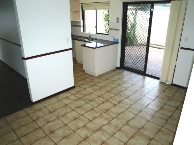 4 BELLIER PLACE, Hamilton Hill WA 6163