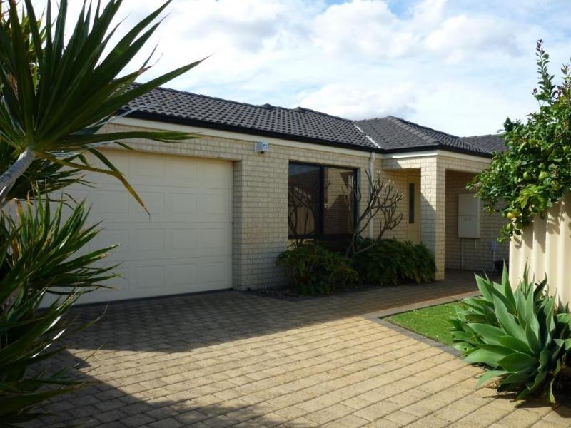 6 Plum Place, Spearwood WA 6163