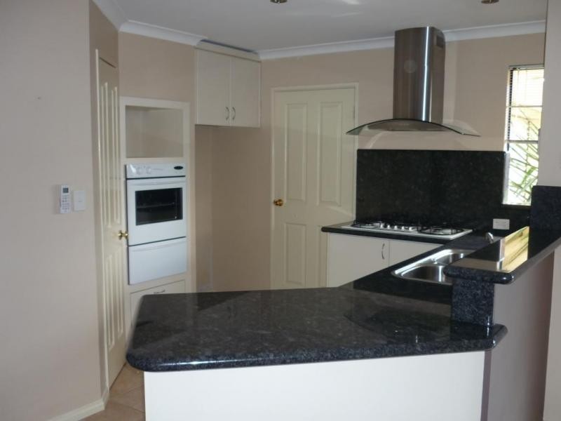 6 Plum Place, Spearwood WA 6163