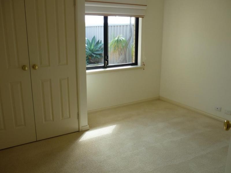 6 Plum Place, Spearwood WA 6163