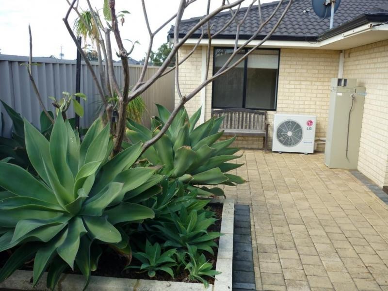 6 Plum Place, Spearwood WA 6163