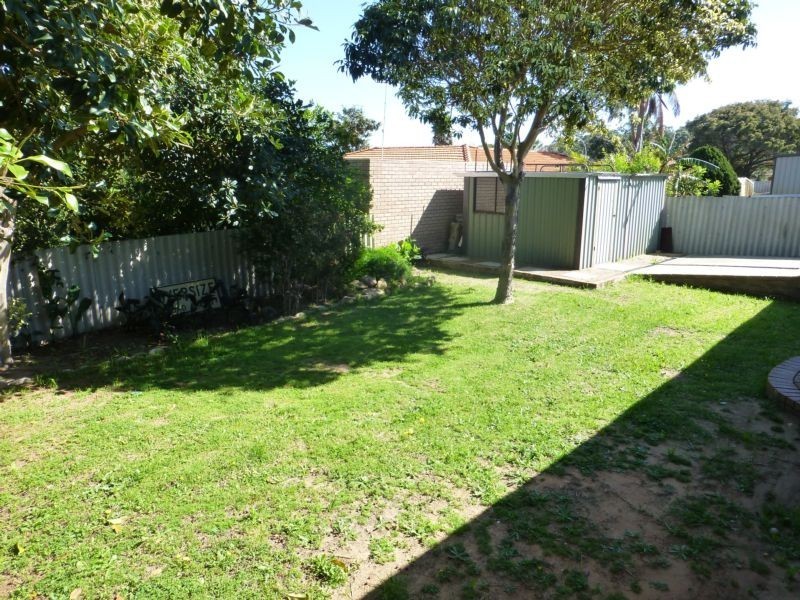 73 Marvell Avenue, Munster WA 6166