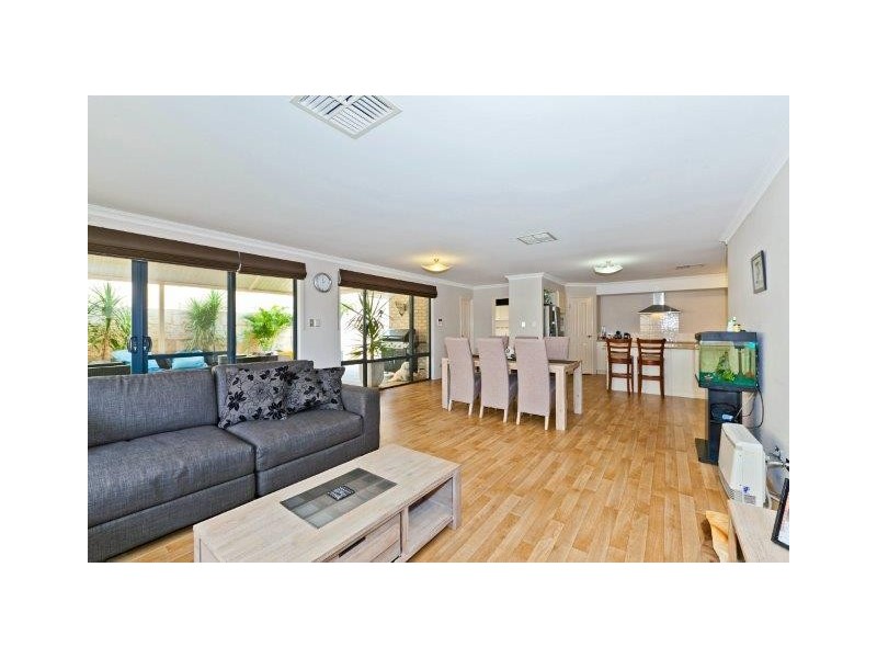 18 FRIARBIRD TCE, Beeliar WA 6164