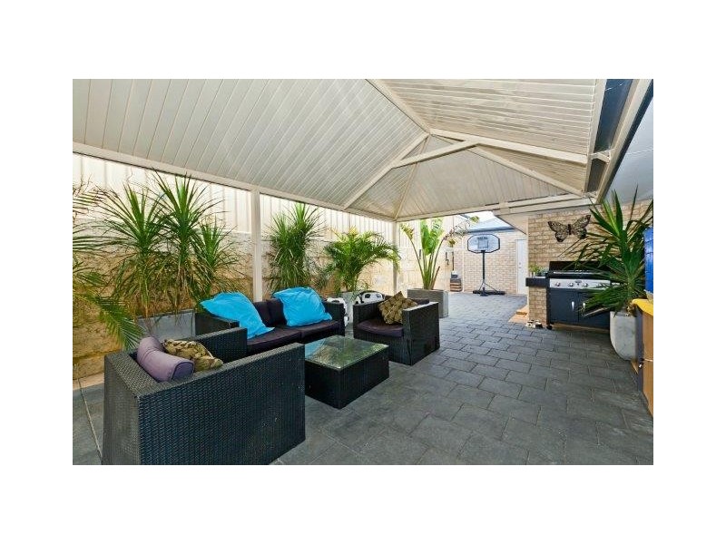 18 FRIARBIRD TCE, Beeliar WA 6164