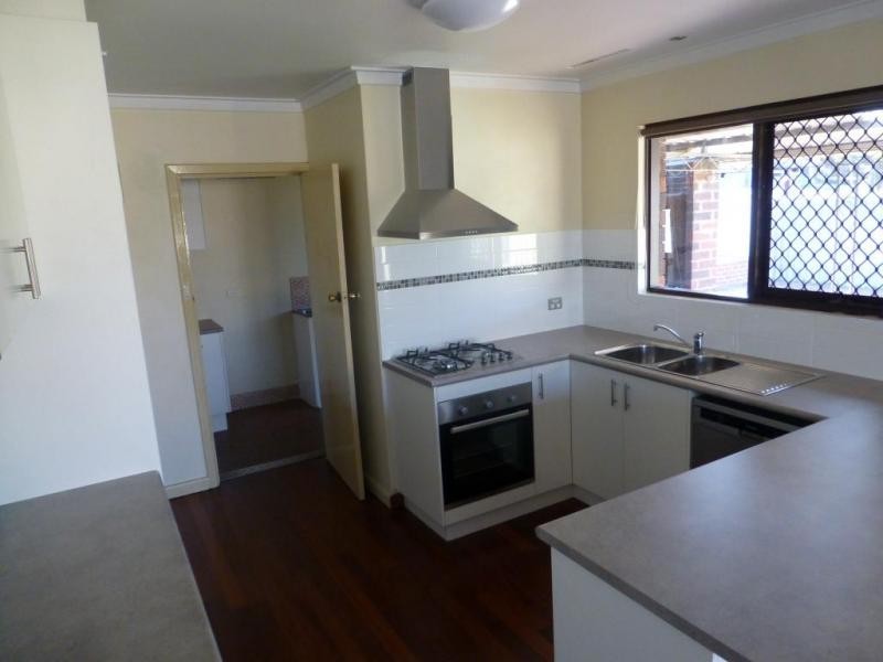 2 Kent Street, Spearwood WA 6163