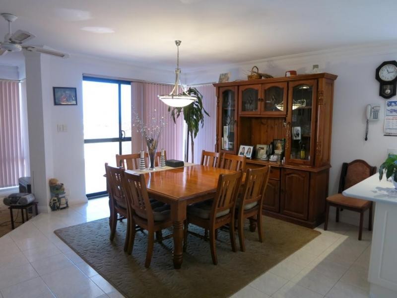 7 Toulon Grove, Coogee WA 6166