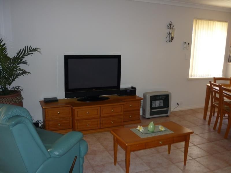 4 Plum Place, Spearwood WA 6163