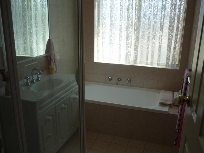 4 Plum Place, Spearwood WA 6163