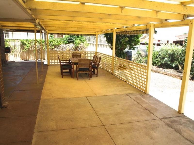 5 AUMERLE WAY, Spearwood WA 6163