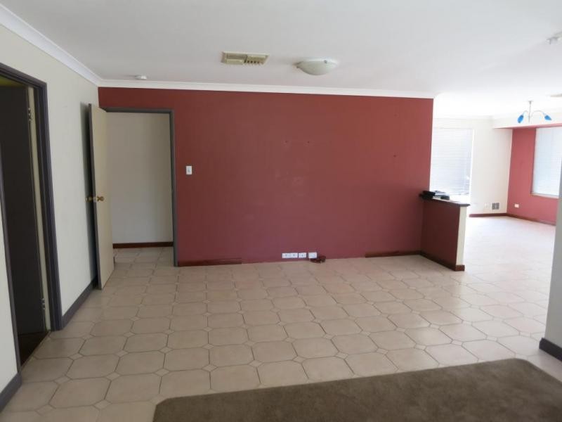 9 Geordie Court, Coogee WA 6166