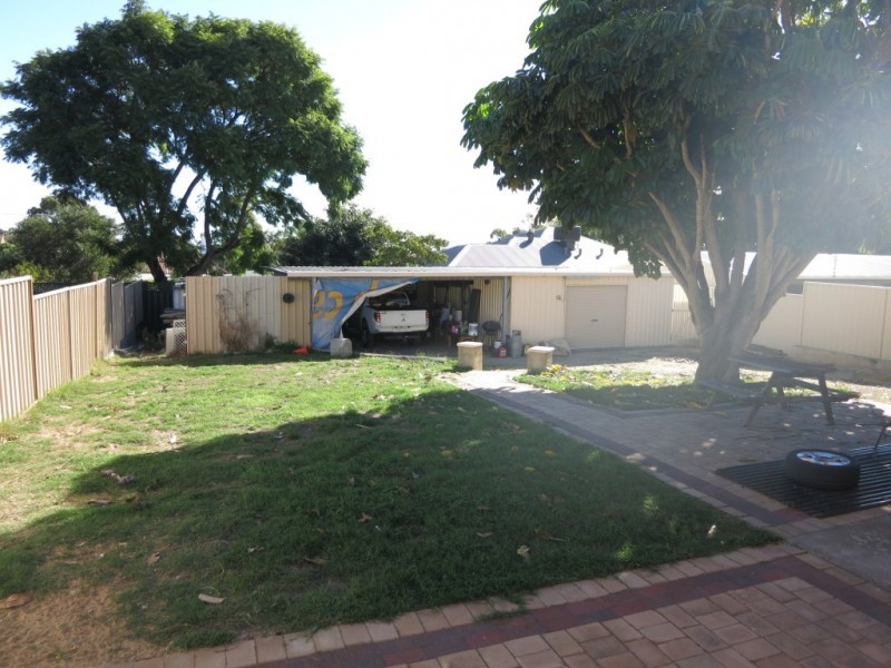 7 Brindle Street, Coolbellup WA 6163