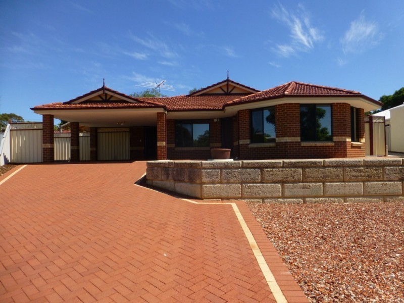 21 Regan Street, Coolbellup WA 6163