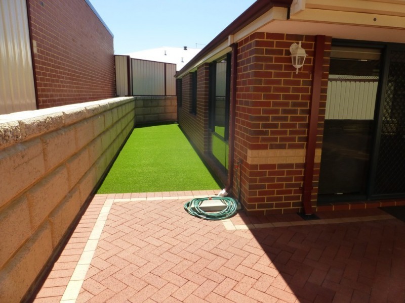 21 Regan Street, Coolbellup WA 6163