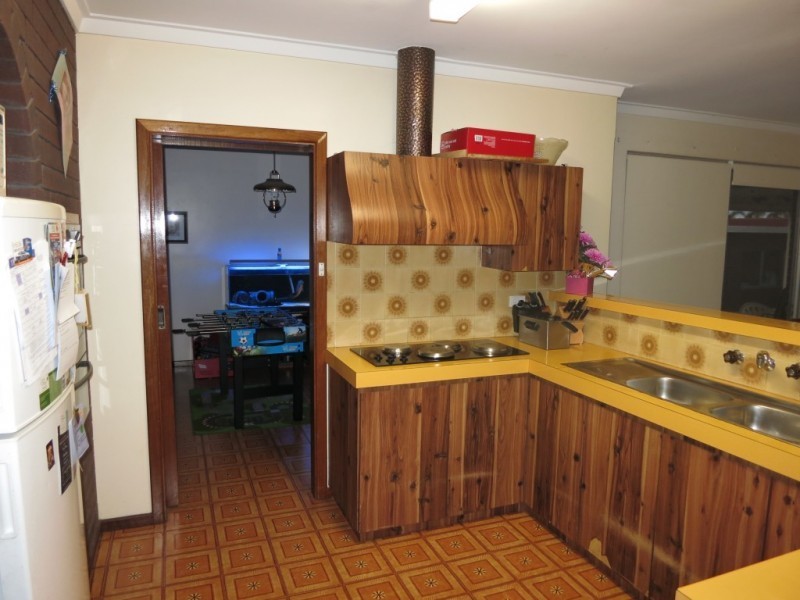 19 Thackeray Street, Spearwood WA 6163