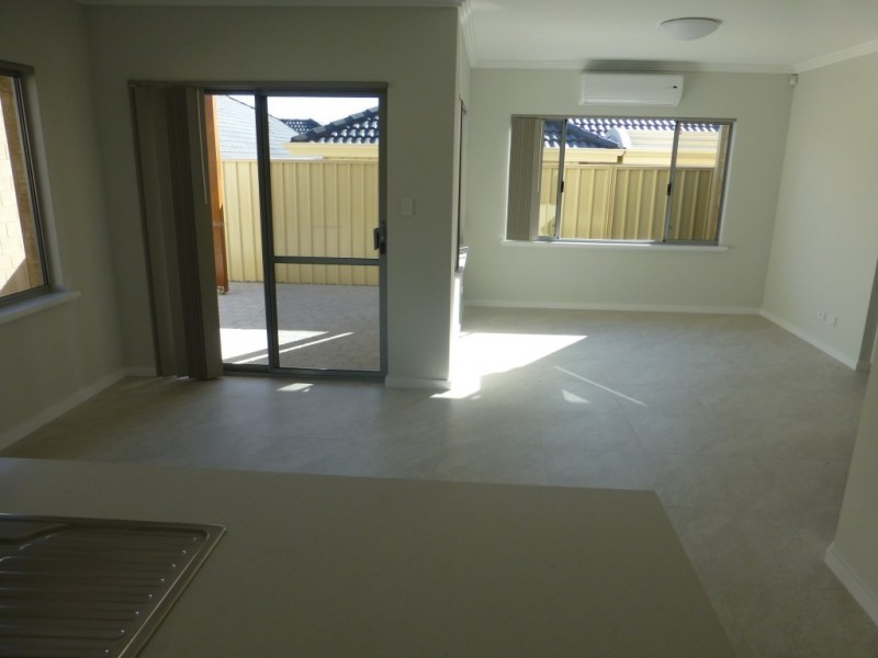 2-385 Rockingham Road, Spearwood WA 6163