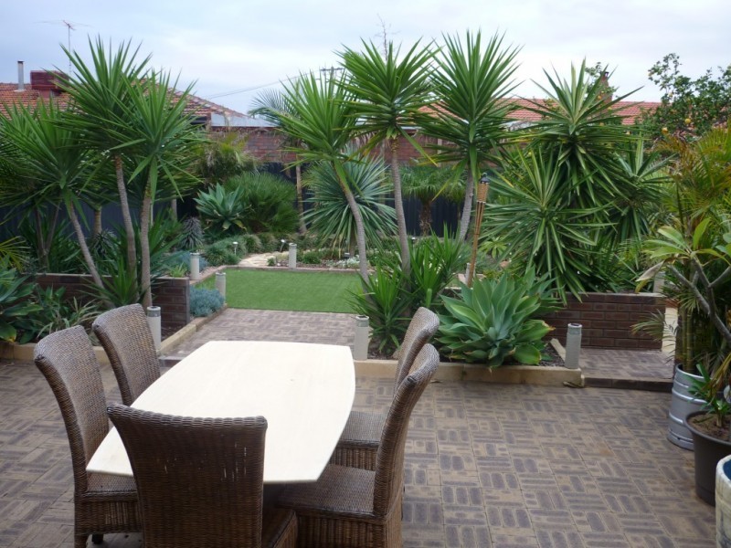 92 Hamilton Road, Spearwood WA 6163