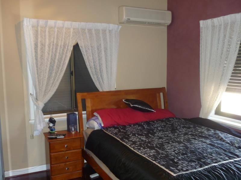 2 Tonkin Road, Hilton WA 6163