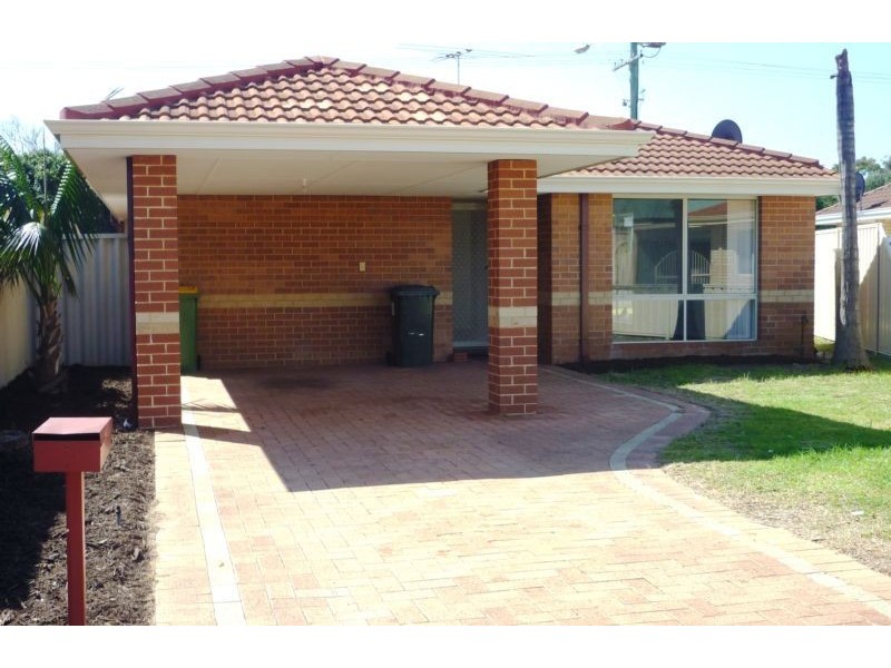 8B Bacich Mews, Munster WA 6166