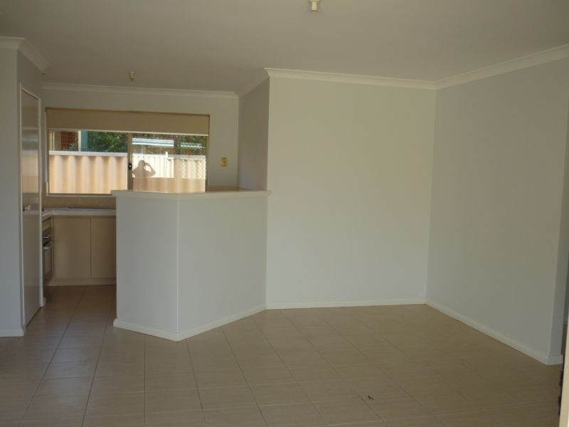 8B Bacich Mews, Munster WA 6166