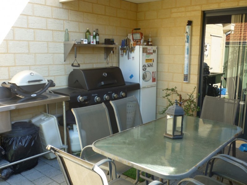 6A March Street, Spearwood WA 6163