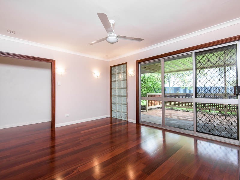 23 ERPINGHAM RD, Hamilton Hill WA 6163