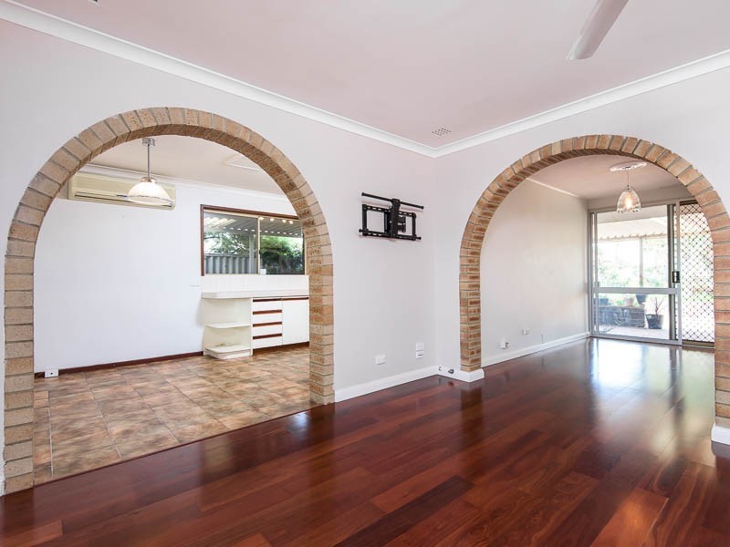 23 ERPINGHAM RD, Hamilton Hill WA 6163