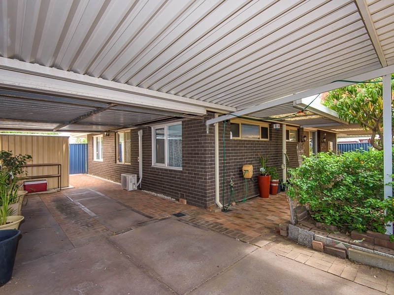 23 ERPINGHAM RD, Hamilton Hill WA 6163