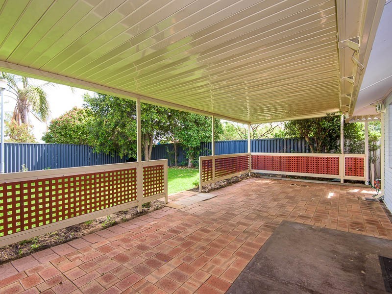 23 ERPINGHAM RD, Hamilton Hill WA 6163