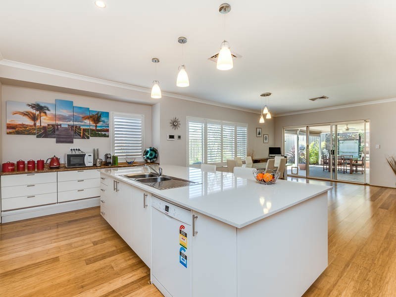 28 SPLASH TCE, Munster WA 6166