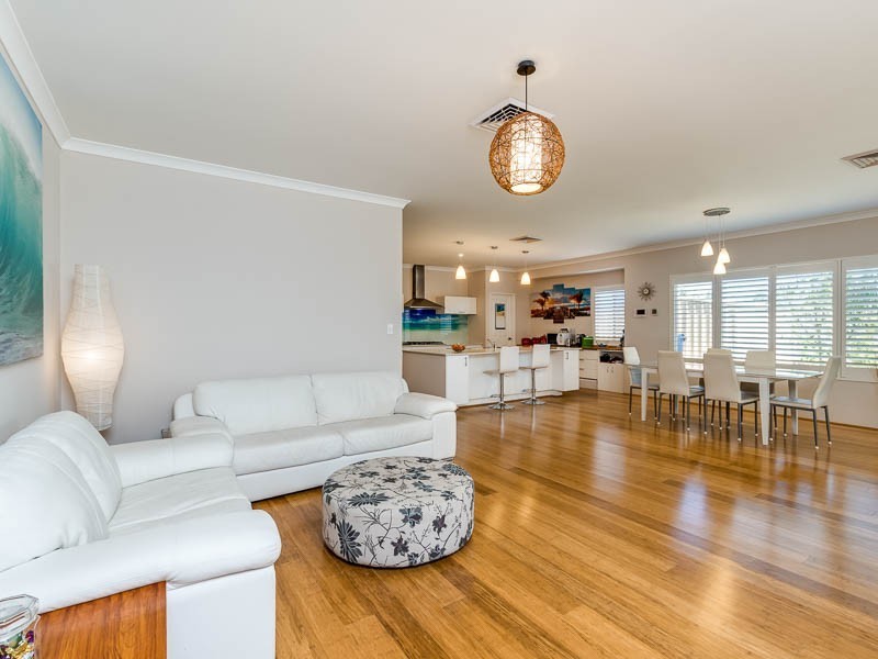 28 SPLASH TCE, Munster WA 6166