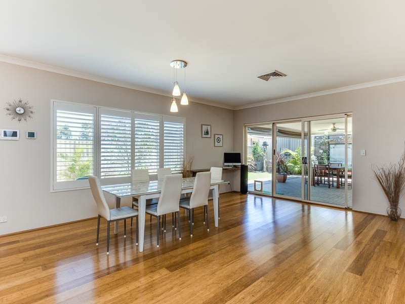 28 SPLASH TCE, Munster WA 6166