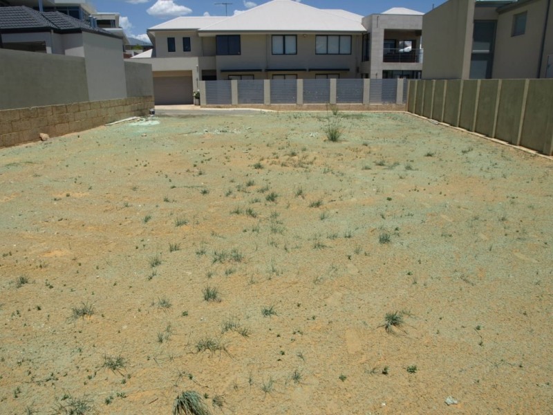 10 HUNTRESS AVE, North Coogee WA 6163