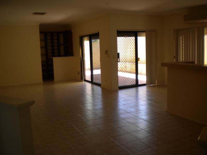 6B Shallow Street, Spearwood WA 6163