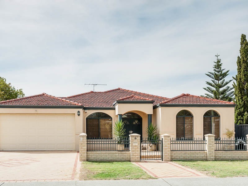 6 STRATTON ST, Hamilton Hill WA 6163