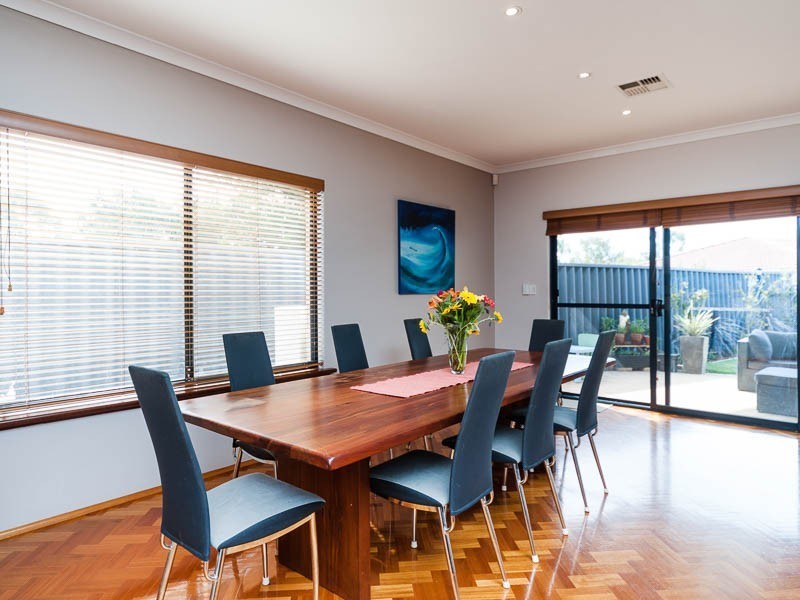 6 STRATTON ST, Hamilton Hill WA 6163