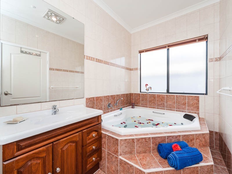 6 STRATTON ST, Hamilton Hill WA 6163