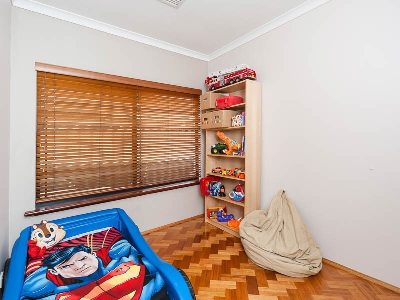 6 STRATTON ST, Hamilton Hill WA 6163