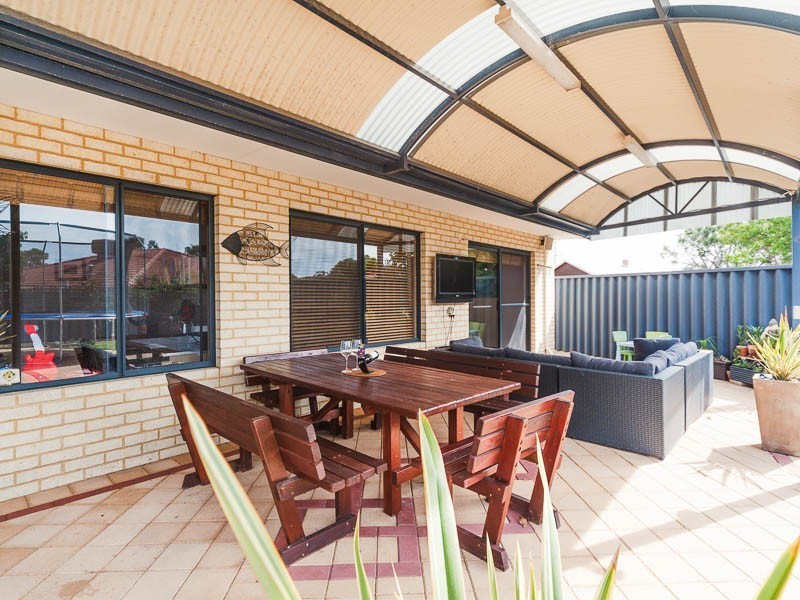 6 STRATTON ST, Hamilton Hill WA 6163