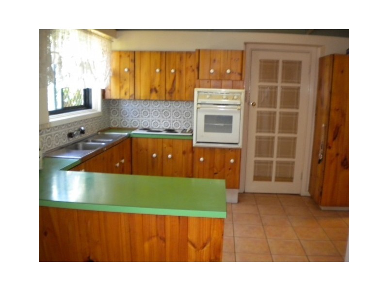 17 Wheeler Road, Hamilton Hill WA 6163