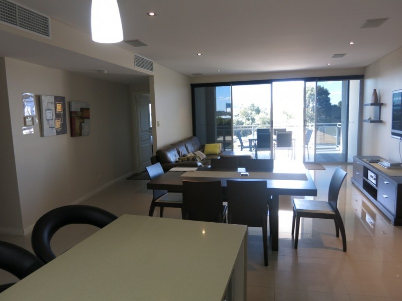 10-61 Rockingham Beach Road, Rockingham WA 6168