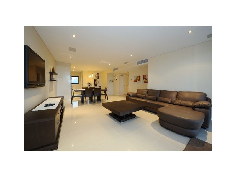 10-61 Rockingham Beach Road, Rockingham WA 6168