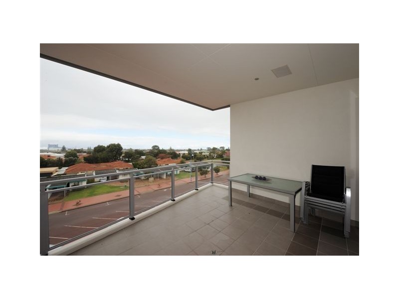 10-61 Rockingham Beach Road, Rockingham WA 6168