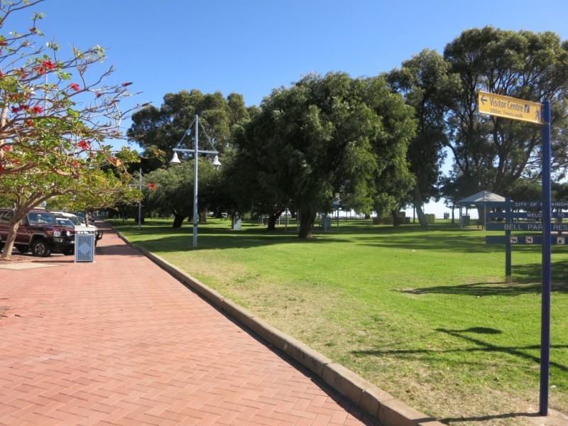 10-61 Rockingham Beach Road, Rockingham WA 6168