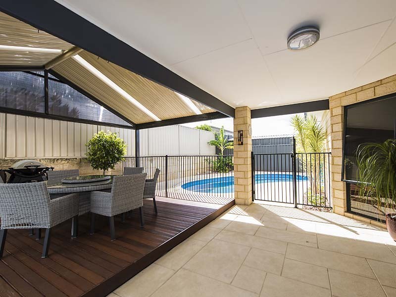 43 West Churchill Avenue, Munster WA 6166