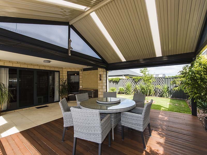 43 West Churchill Avenue, Munster WA 6166