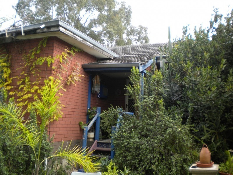 17 Hood Street, Hamilton Hill WA 6163