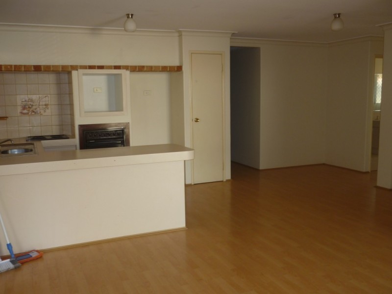 4 Dover Place, Yangebup WA 6164