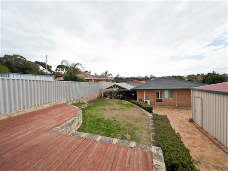 4 Dover Place, Yangebup WA 6164